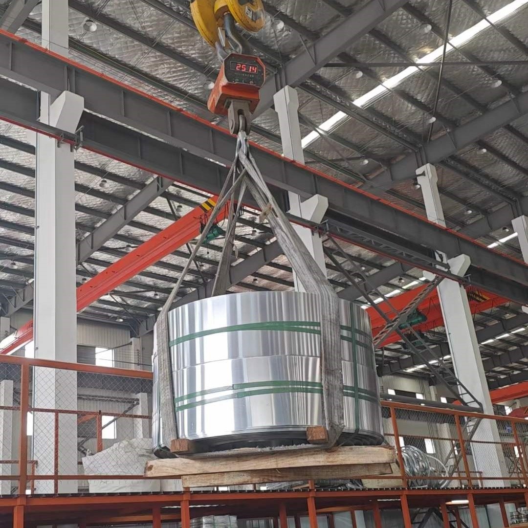 Stainless Steel Coil In Steel Grade 1.4113 X6CRMO17-1 Acc To EN10088-2 Surface 2B Banding 20X0.5