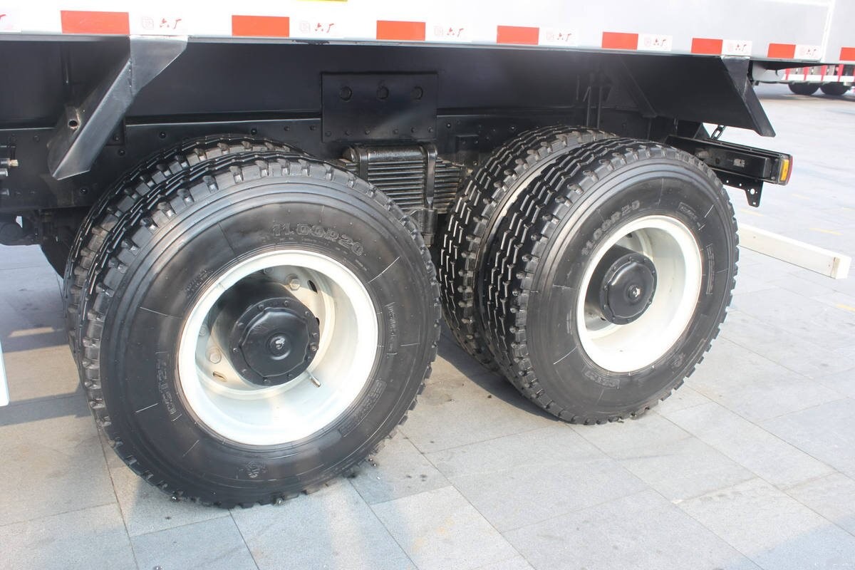 Second-Hand Dump Truck Tipper JIEFANG 6*6 Drive Mode Used Dump Truck Construction Material Transportation