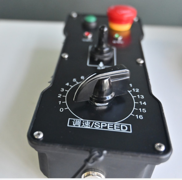 Handheld Toggle Switch Remote Control 433MHz For Concrete Pump Truck