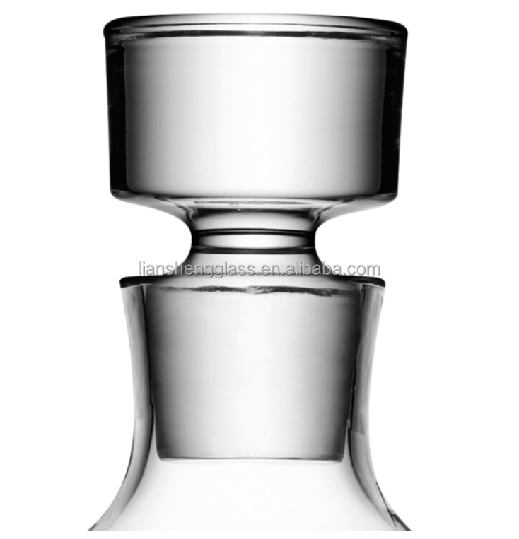 Rubber Stopper Sealing Type 750ml Clear Glass Bar Decanter for Whisky and Gin Bottle