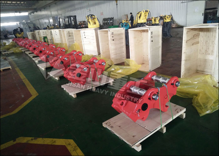 Coupling Attachment Excavator Quick Coupler , Durable Quick Couplers For CAT320 EC210 EC240 SK200
