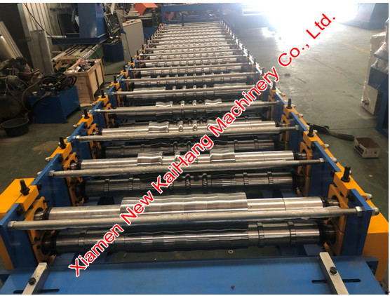550Mpa 0.2mm Prepainted Roof Panel Roll Forming Machine