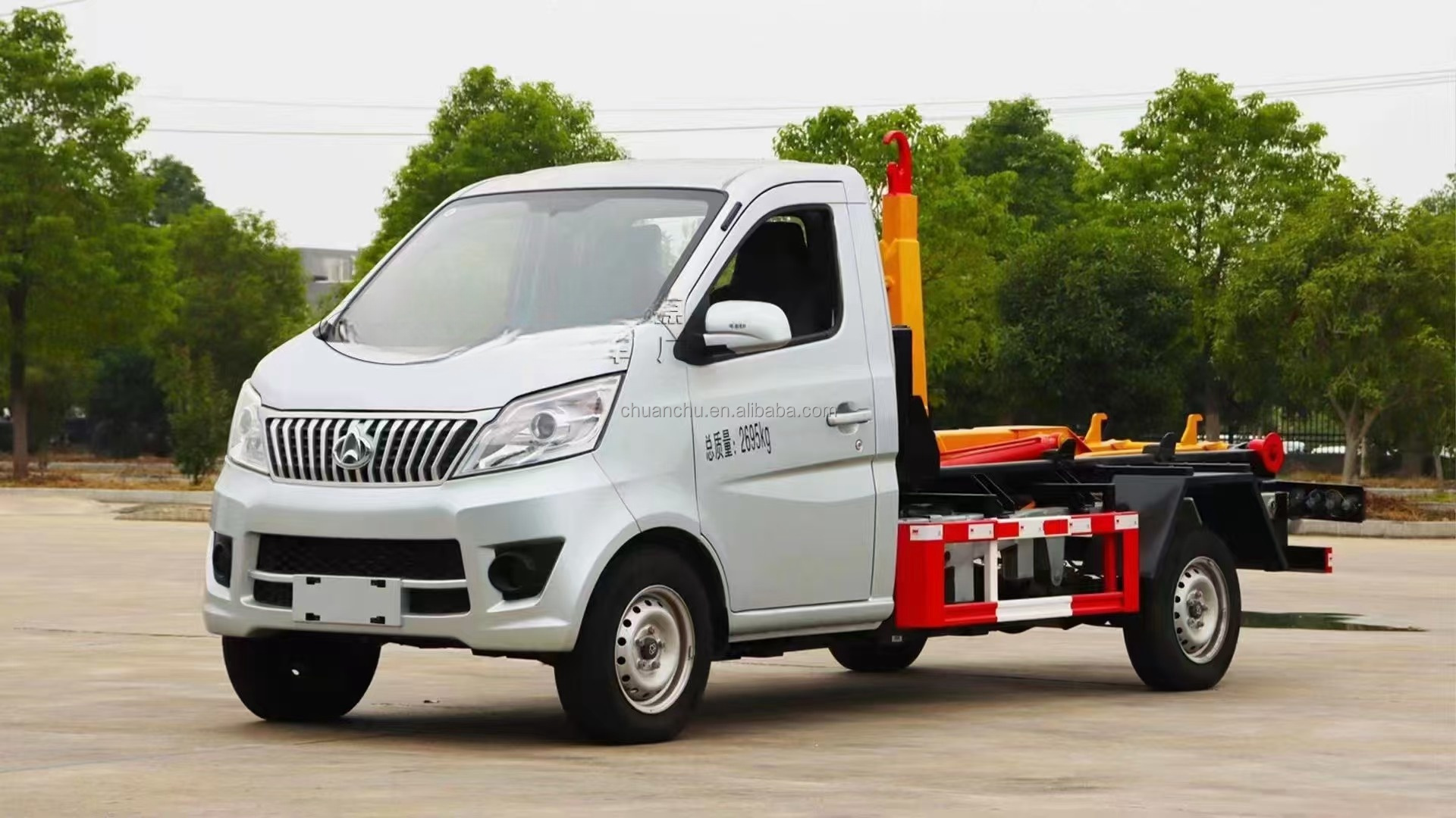 Small Changan Hook Arm Garbage Truck Hooks Lift Trailer For Waste Management