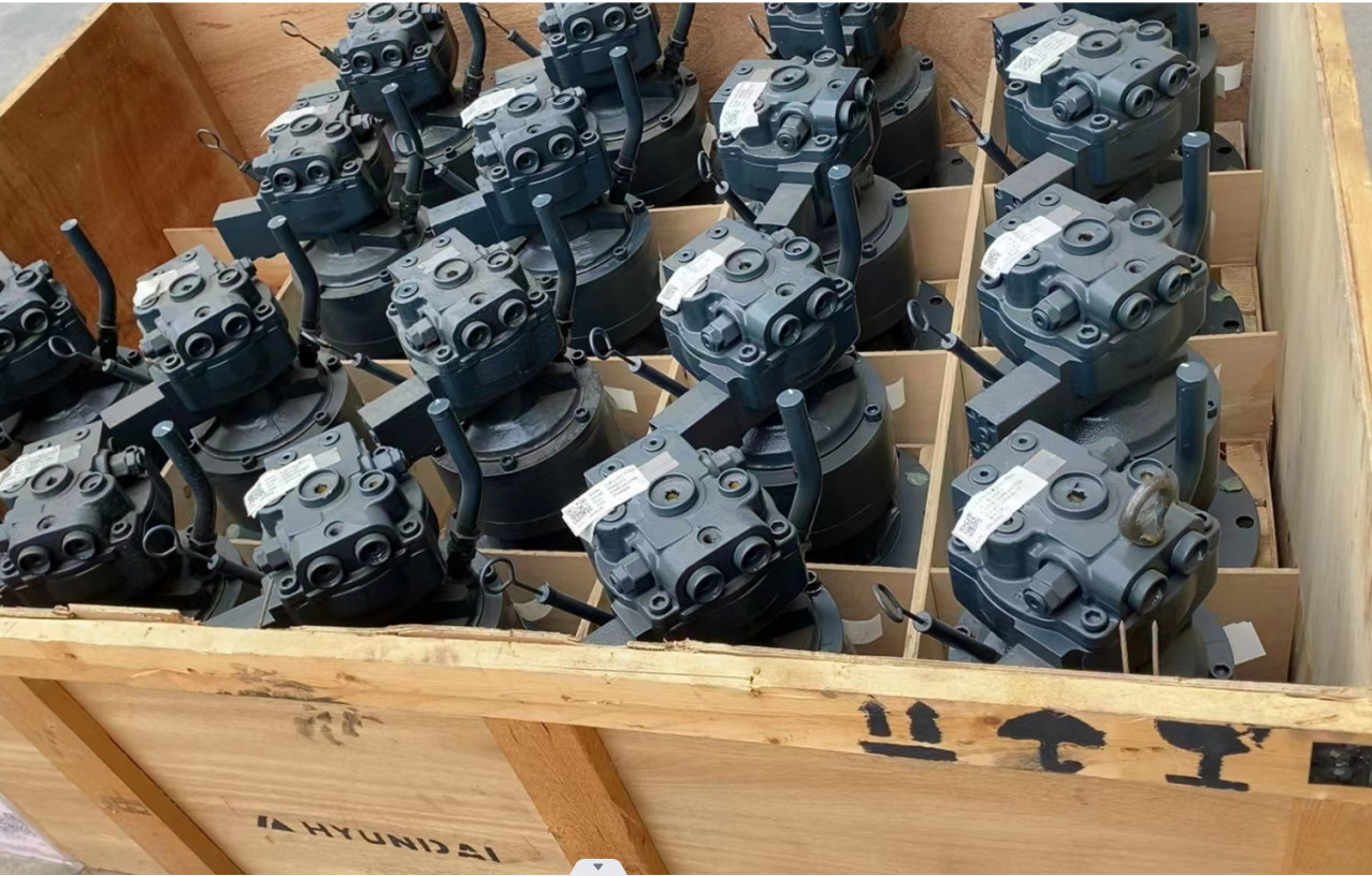 Excavator Travel Motor Assy Black 31Q6-40030 31Q6-40010 For R215LC-9T
