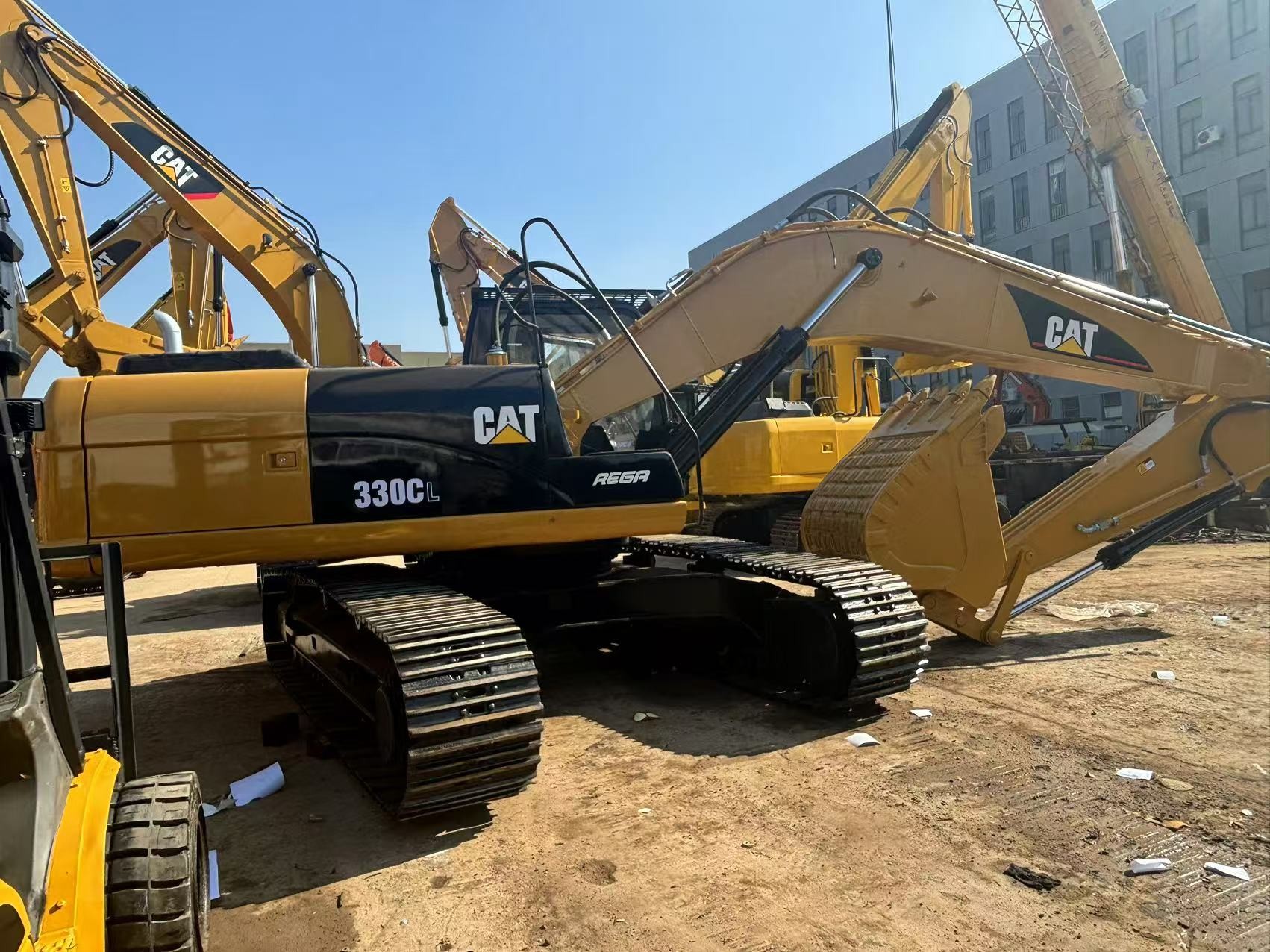30tons Used Cat 330c 330cl Excavator Heavy Duty Equipment Bucket Capacity 1.7 M³