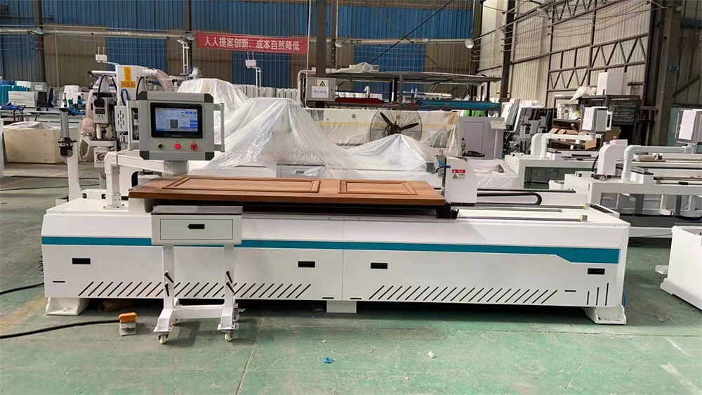 CNC Lock Hole Hinge Slotting Machine The Perfect Woodworking Milling Machine for Door Manufacturers