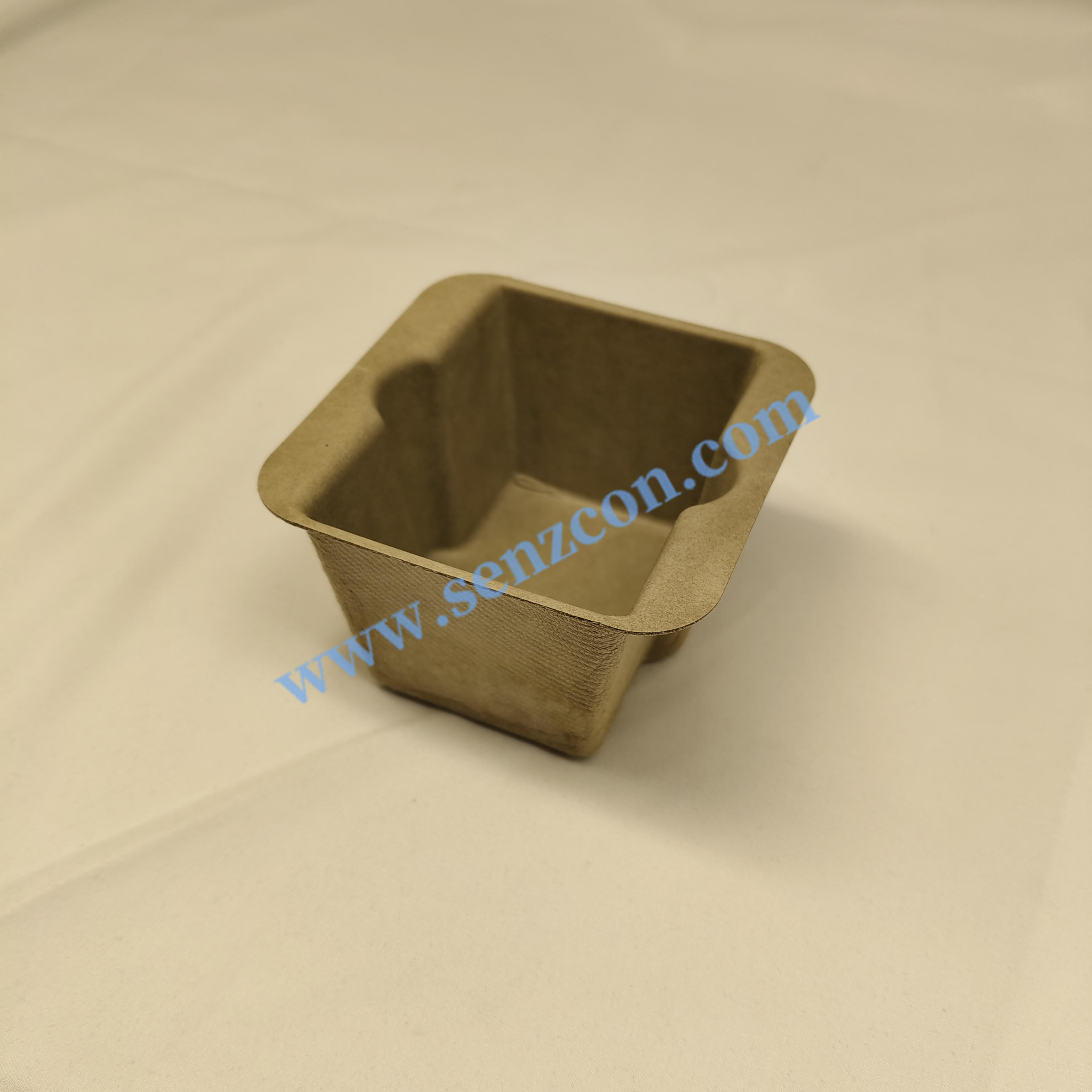 Direct supply from the factory: Dark green pulp molding packaging bases for high-end perfumes. These bases are wet-pressed, waterproof and shockproof.