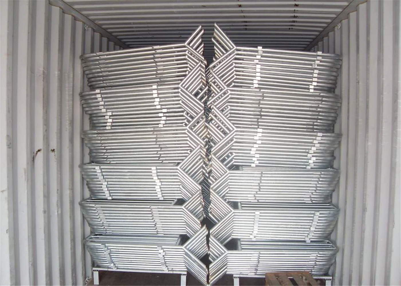 Hot Dipped Galvanized /pre-galvanized Interpon Powder Coated Crowd Control Barriers ASTM AND AS/NZS 1.1m x 2.5m