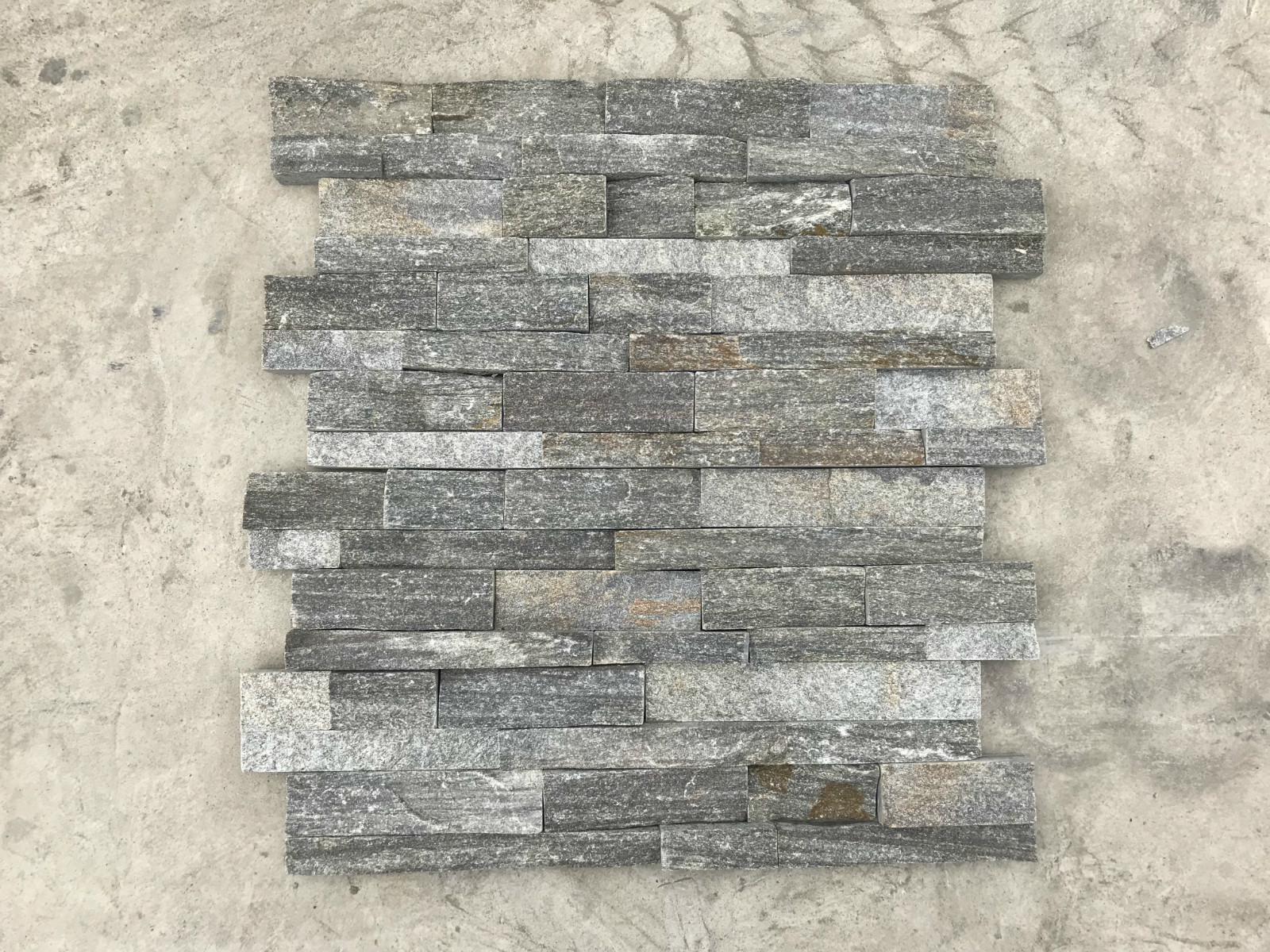 Color Green Quartzite Rock Face CE Thin Veneer Stone Panels