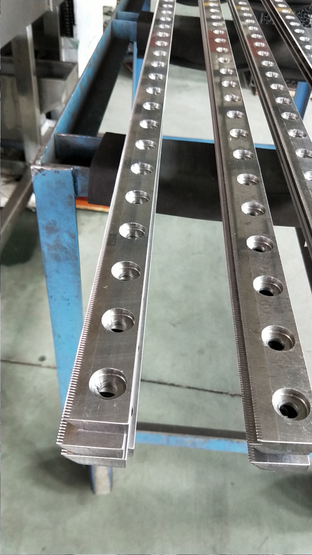 sheeter blade