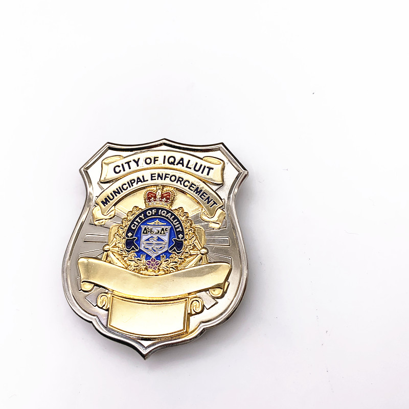 Antique Silver Plated Metal Lapel Pins Soft Enamel Embossed Metal Badges