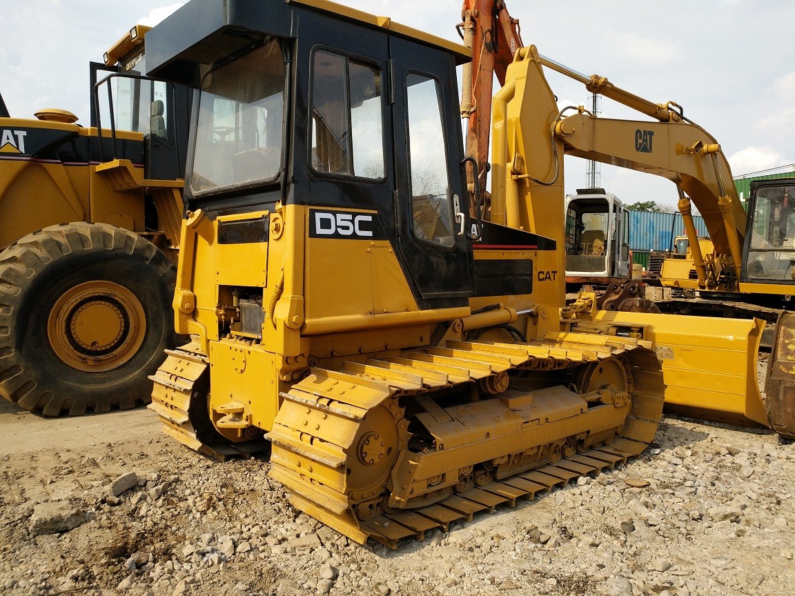 Cat D5C Used Bulldozer Tracks No Leaks 105 HP 78kW For Land Clearing Projects