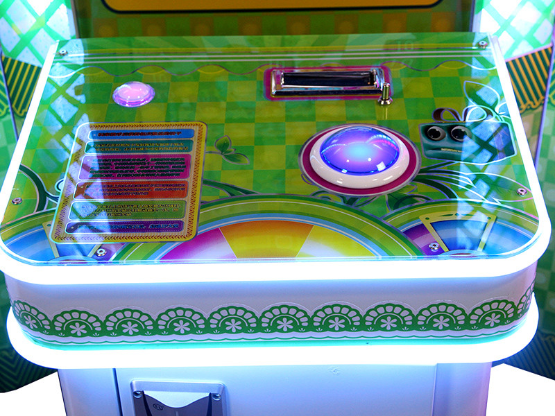 Attractive Happy Eliminate Lottery Ticket Vending Machine Fiberglass Material