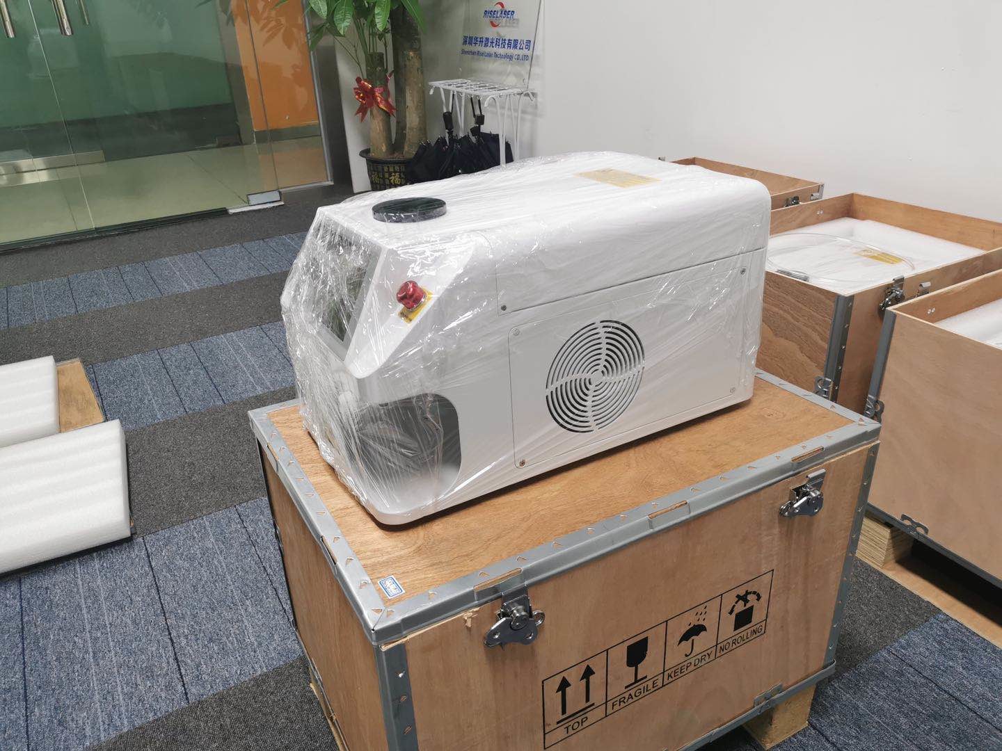 50J 60w Metal Stainless Steel Laser Welding Machine With CCD Microscope