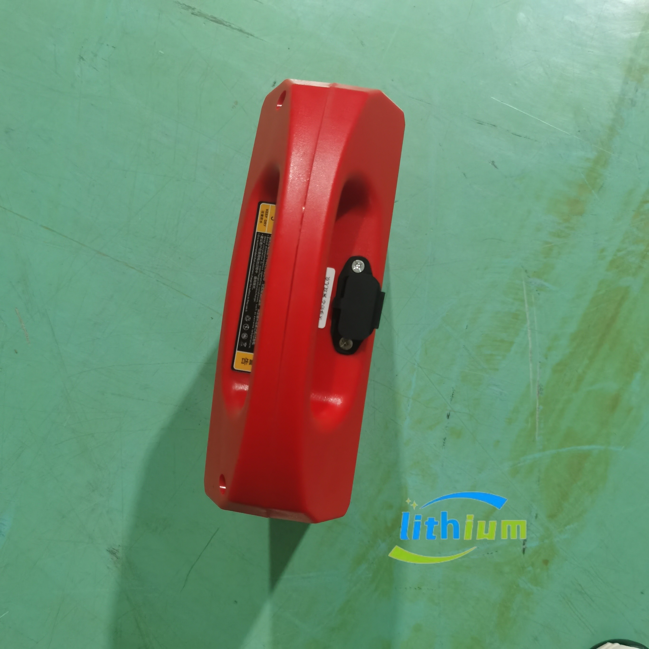 Black Colored Electric Forklift Lithium Ion Battery with Capacity 30Ah Voltage 24V