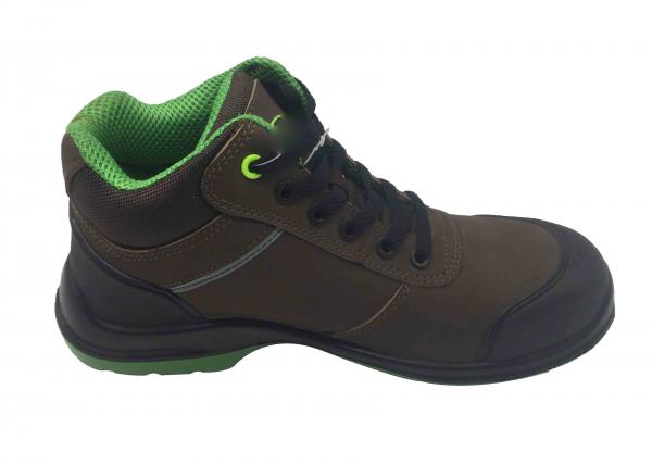 Buy High Friction Factor Industrial Work Boots With Efficient Insole Pattern at wholesale prices