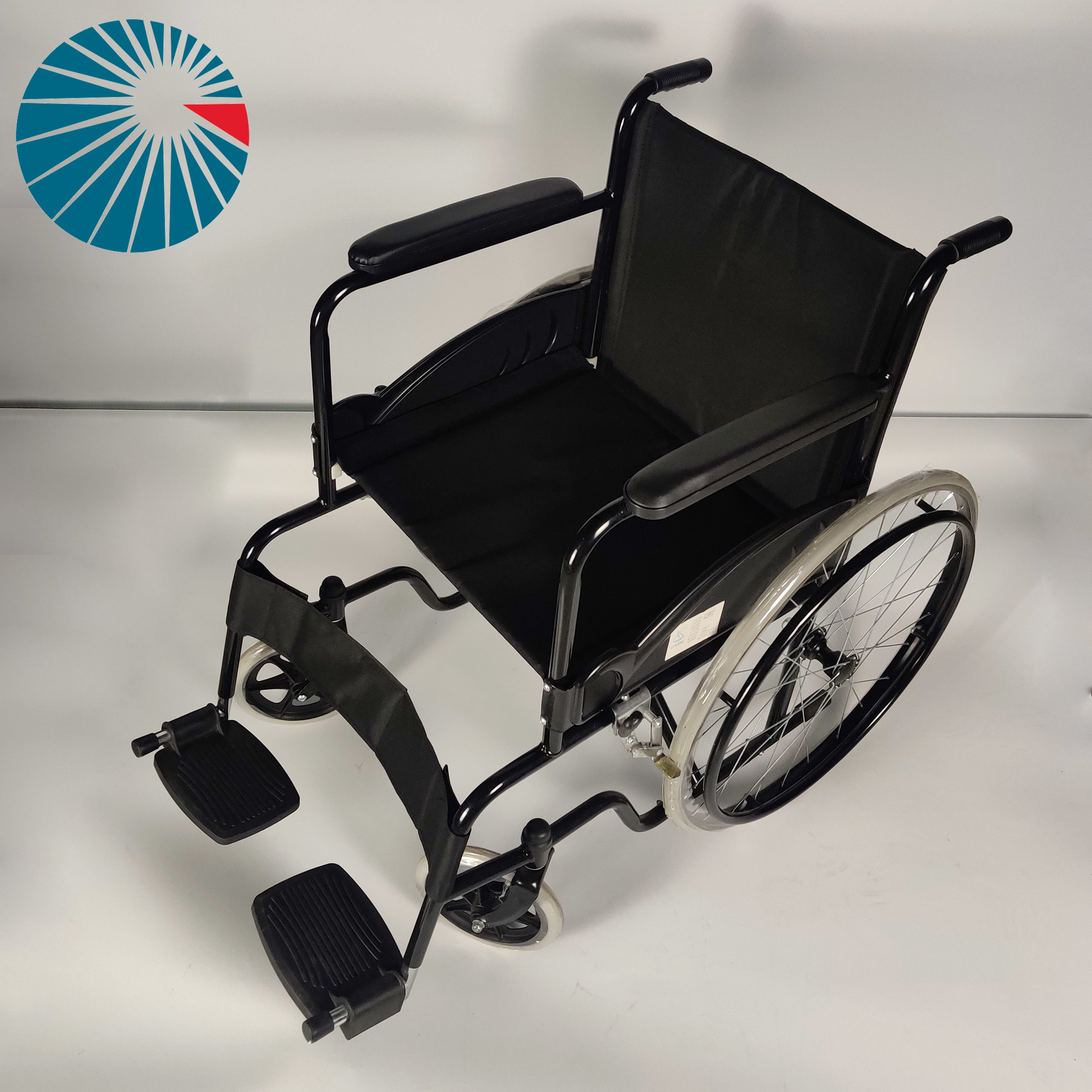 46cm Seat Width Folding Steel Wheelchair With Black Powder Coating Frame 100kg