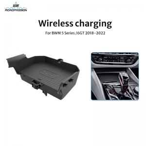 China AUDI A3 2014-2020 Car Wireless Charging Pad Mount Car Phone Holder 15W on sale