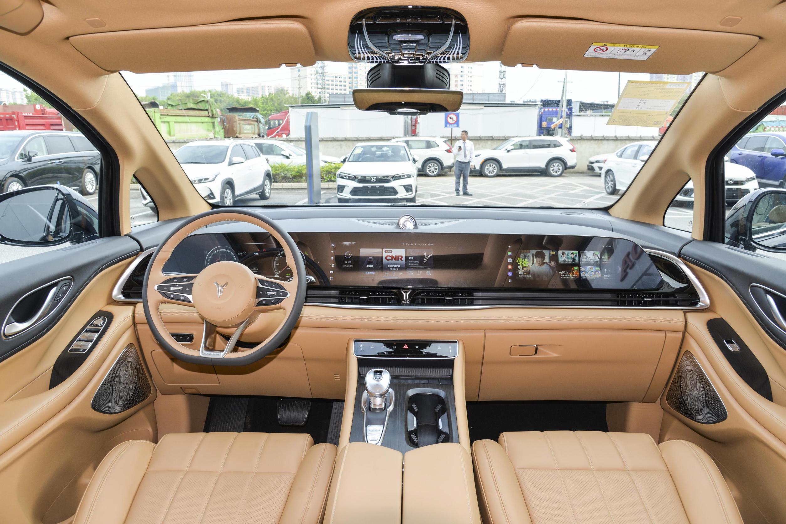 2024 Dongfeng Voyah High Speed Ridever Multi-function Steering Wheel and 605km Range for 's Electric Vehicle Market