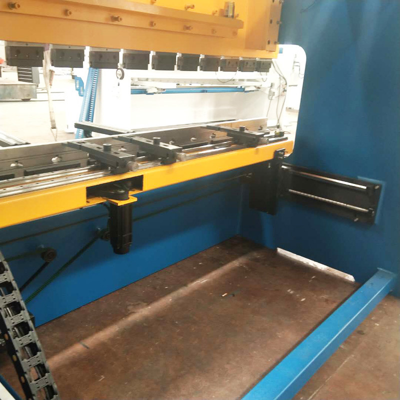 High Precision TP10S 80T 3200MM Metal Hydraulic Press Brakes Machine For Iron Box