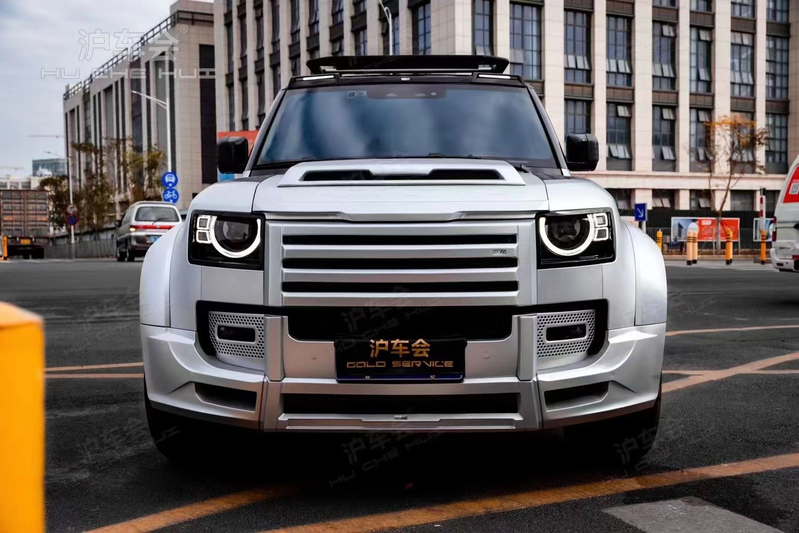 Auto Parts Body Kit for Land Rover Defender Defender Upgraded LUMMA Style Front and Rear Bumper Wide-body Kit