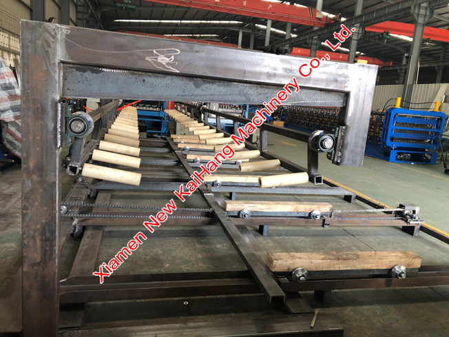 Single Layer Pneumatic Stacker Easy Operation For Corrugated Profile Machine