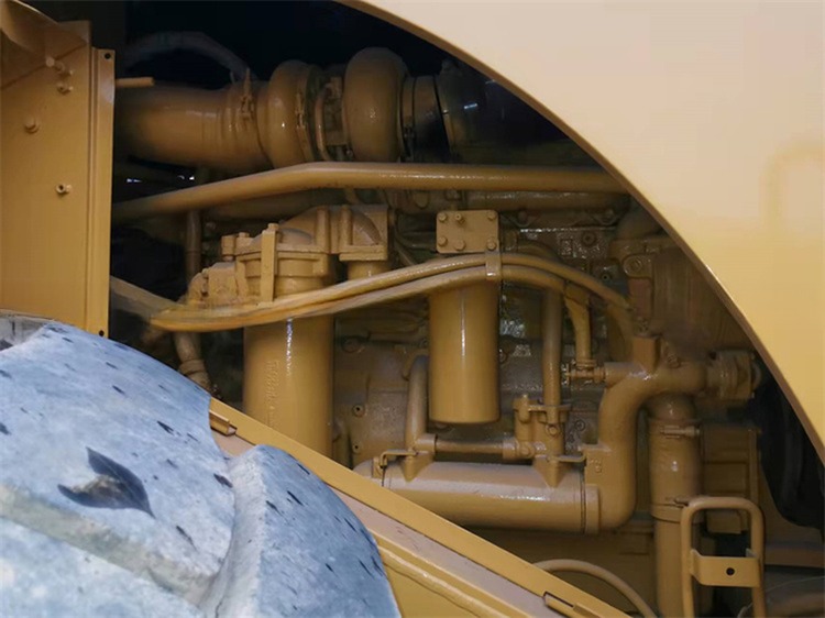 Japan's Popular 30 Ton Wheel Loader Caterpillar 980G at Low Hours