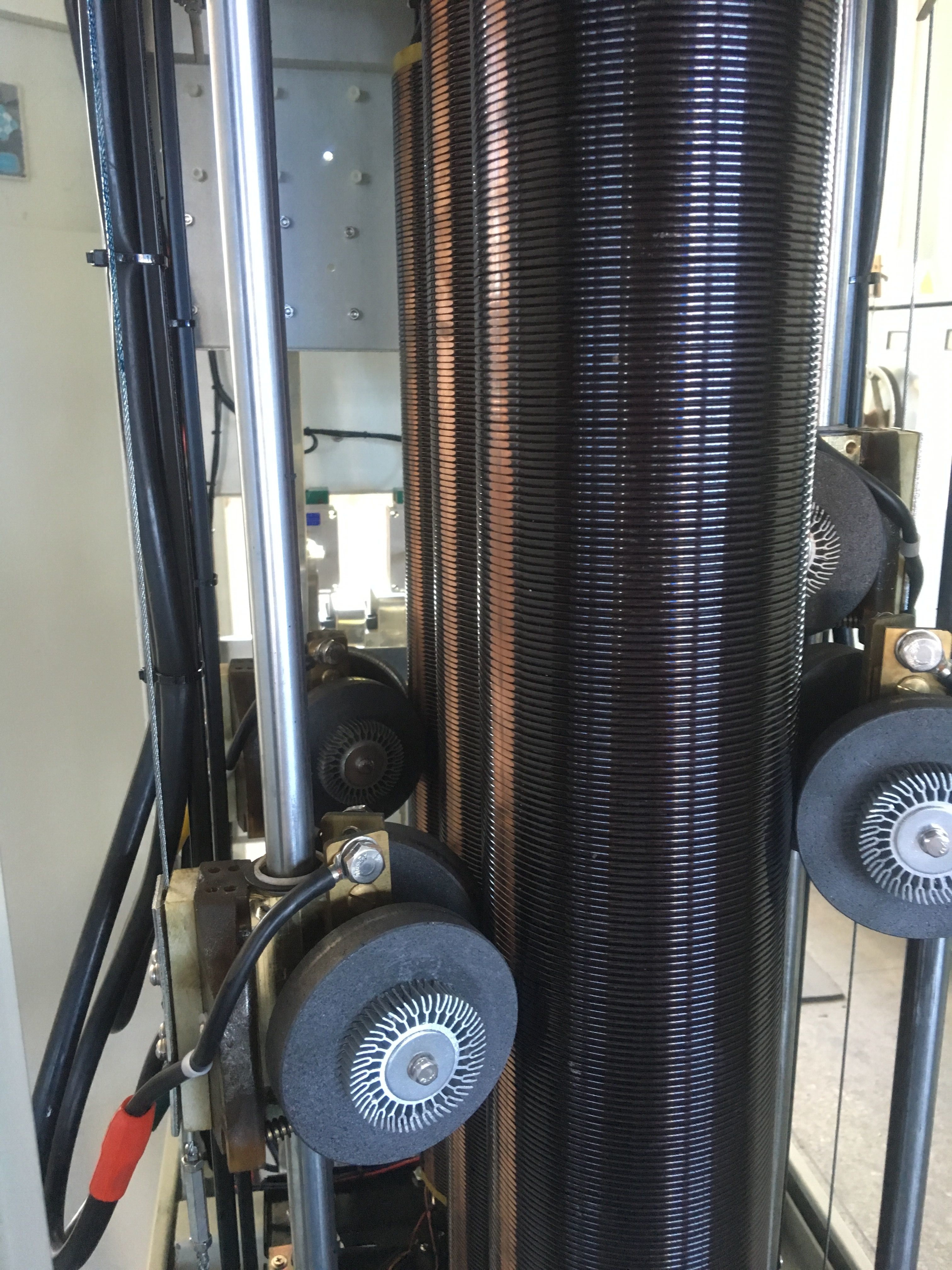 Three Phase 80kva Power IP20 Servo Controlled Voltage Stabilizer