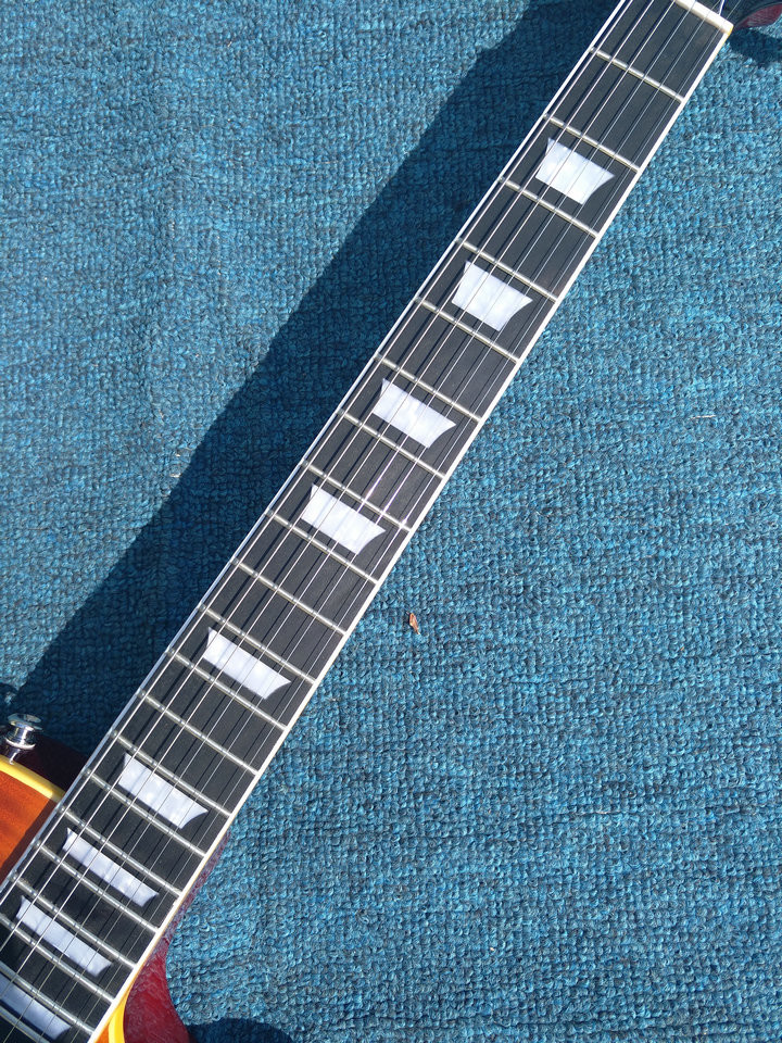 Tiger flame 1959 R9 LP standard electric guitar piece by piece neck body, Tune-o-Matic bridge, FRET binding free deliver