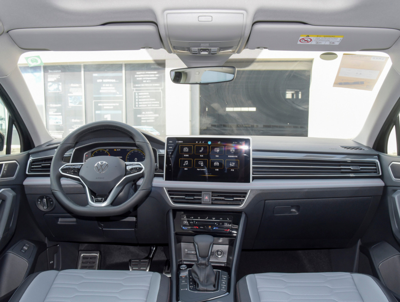 TIGUAN X 2022 330TSI 2WD premium version Medium SUV Gasoline 5 Door 5 seats