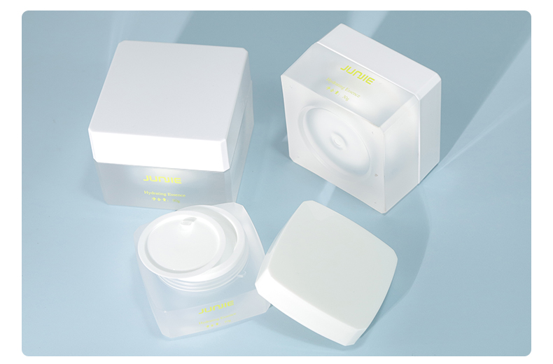 120ml Acrylic Bottles Empty Plastic Essence Water Bottle With Plastic Cap Accepts Logo Printing