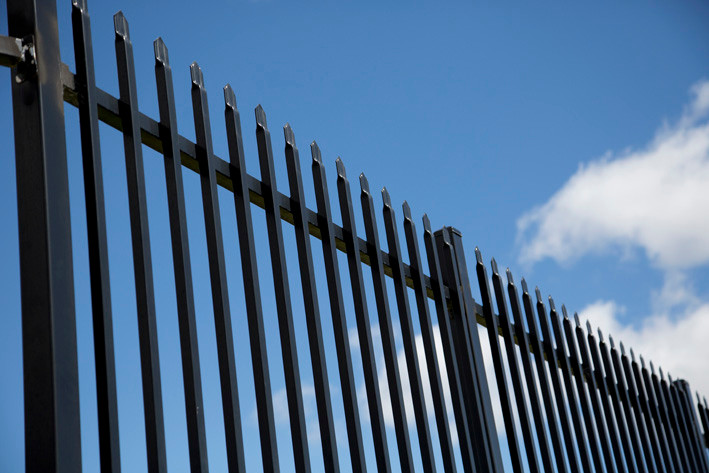 Steel Spear Top Fencing 1830mm height x 3050mm width 3 rails 40mm stain grey powder interpon Post 100mm RHS