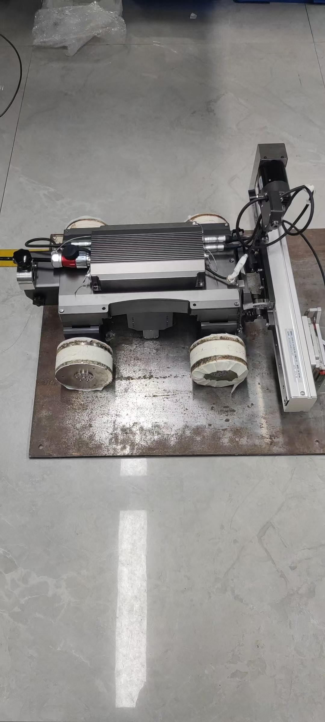 TG-M70C Magnetic Crawler Corrosion and Electromagnetic Ultrasonic Thickness Measurement Robot for Plate Wall Corrosion Detection