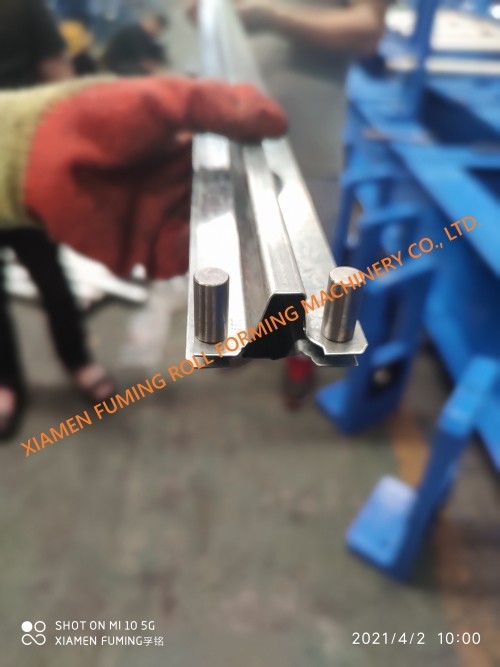 H50 Z Bar Steel Roll Forming Machine 4KW Power PLC Control System
