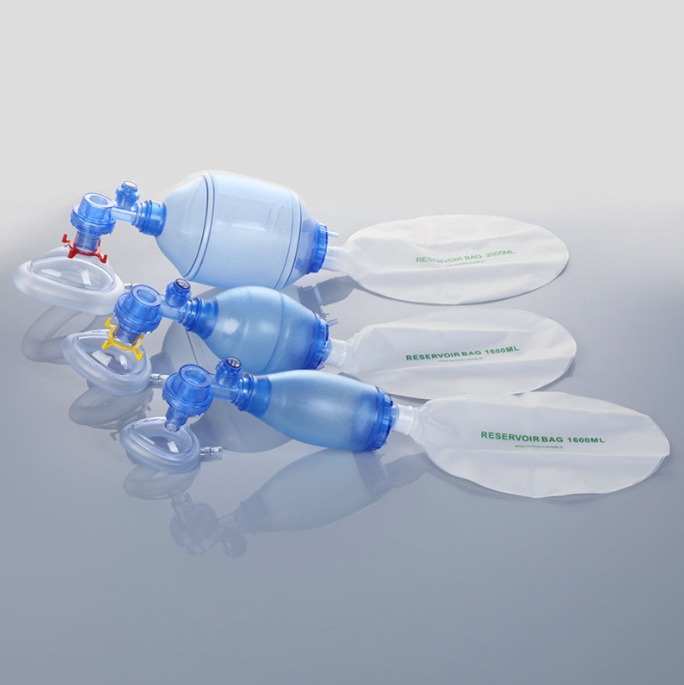 Veterinary Disposable PVC Manual Resuscitator – Single-Use Ambu Bag Set with Mask, Oxygen Tubing, Airway Kit (S/M/L Sizes)