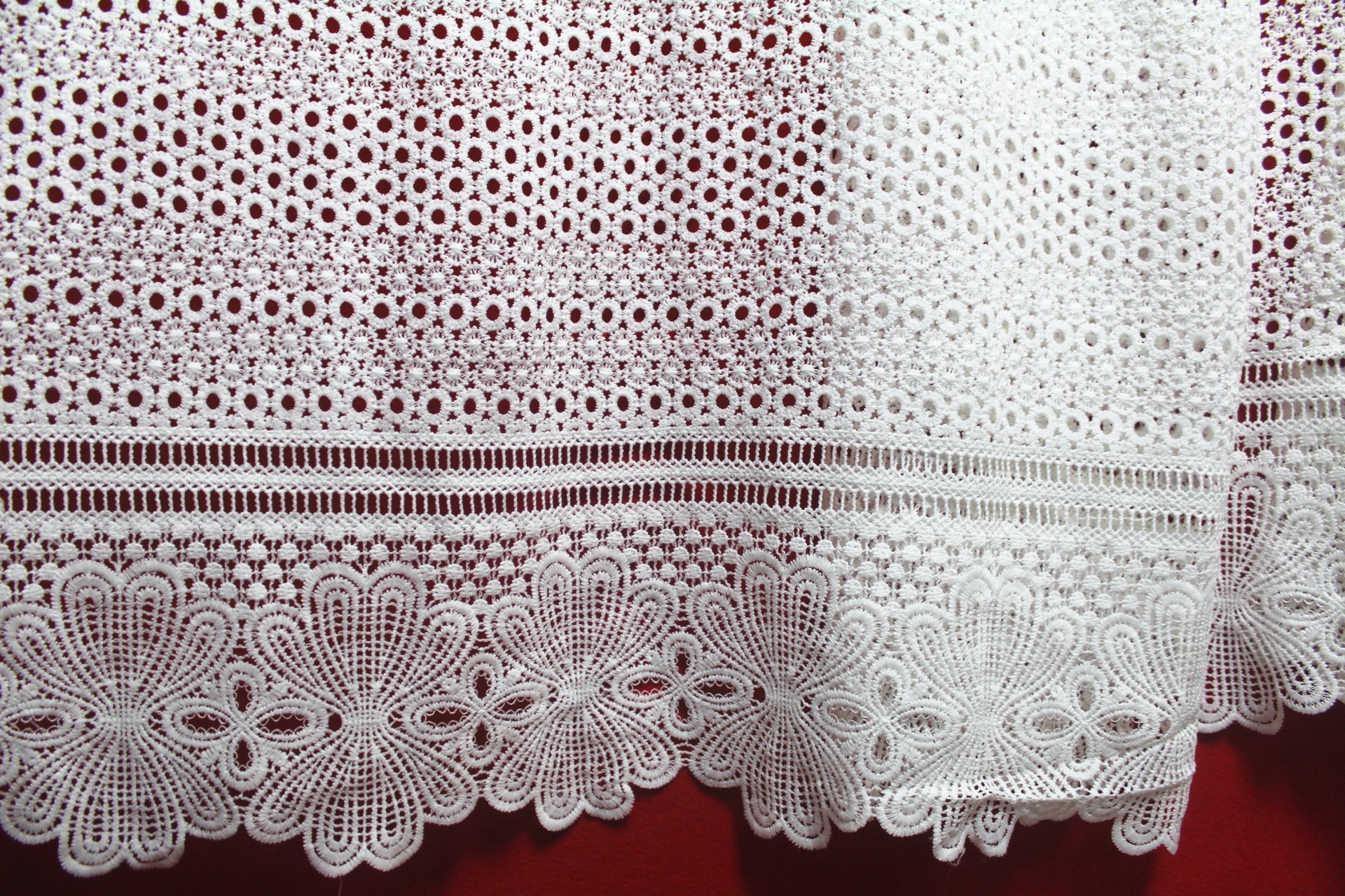 Apparel Accessories Chemical Lace Fabric Water Soluble Embroidery lace fabric in Different Color