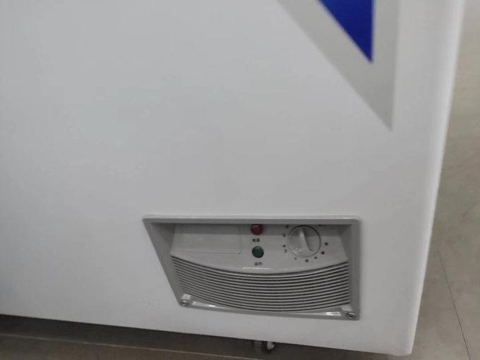 Horizontal freezer a freezer for refrigerating fresh food and meat Direct cooling 7