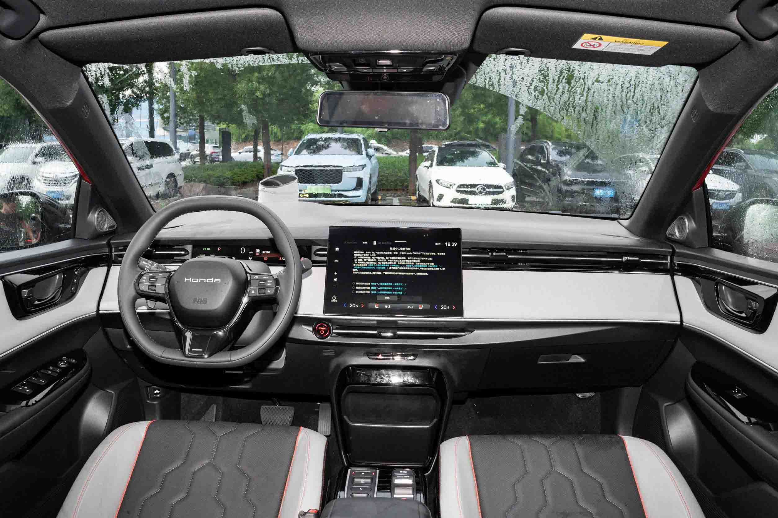 2024 Dongfeng Hondas eNS2 Pure Electric SUV 5-seat Sports Car with 2735mm Wheelbase and Ternary Lithium Ion Battery