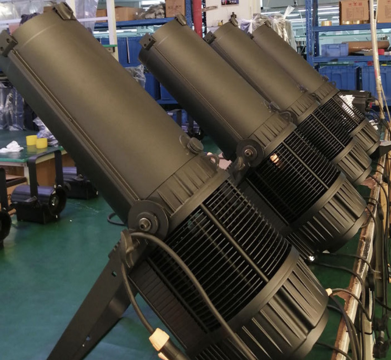 IP65 Outdoor LED Profile Spotlight 300W 600W RGBAL 50000H Lifespan