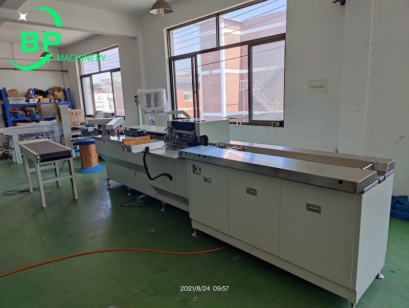 China automatic notebook spiral single ring coil lock binding and punching machine 