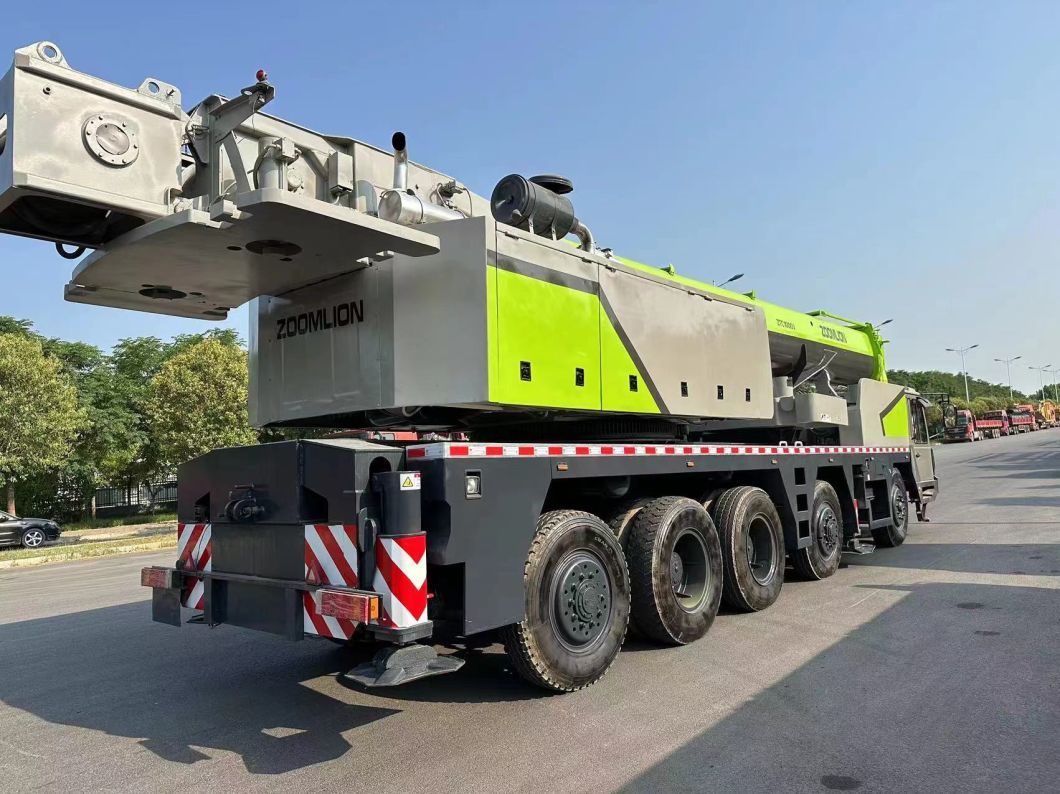 Used 2011 Zoomlion 90ton Mobile Crane