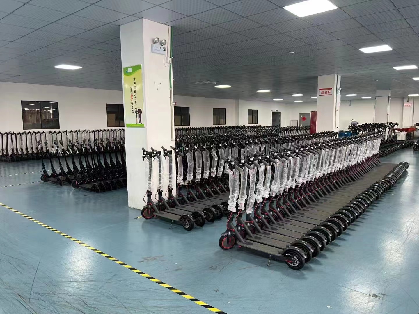 Voltage 36V Category Two-wheel Scooter X8 10inch 10Ah 36V 350W Folding Electric Scooter EU/US Warehouse