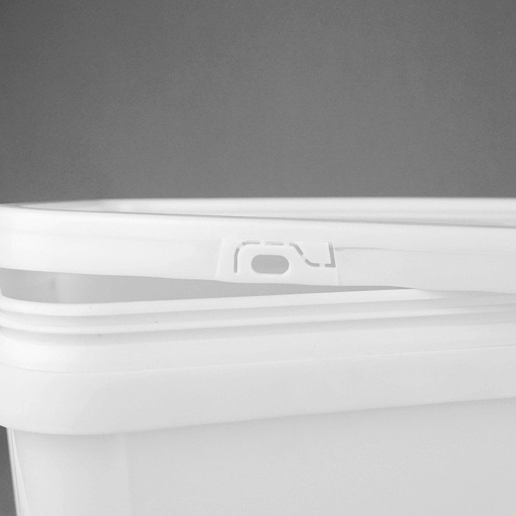 ISO9001 Certification 1.5 Gallon 6L Square Plastic Bucket For Sea Food