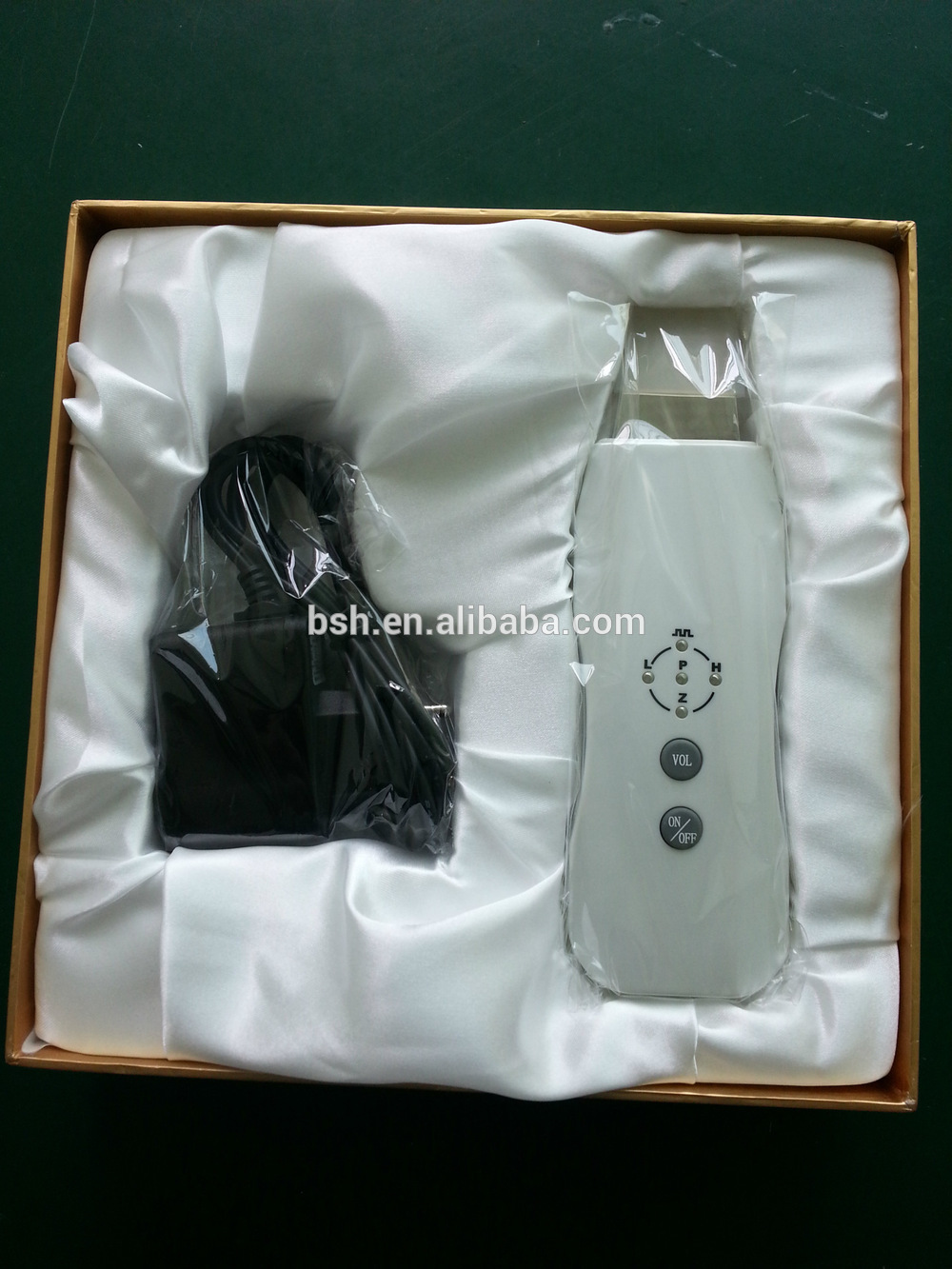 Portable Rechargeable 2in1 Ultrasonic Facial Skin Scrubber Anti-aging Lift