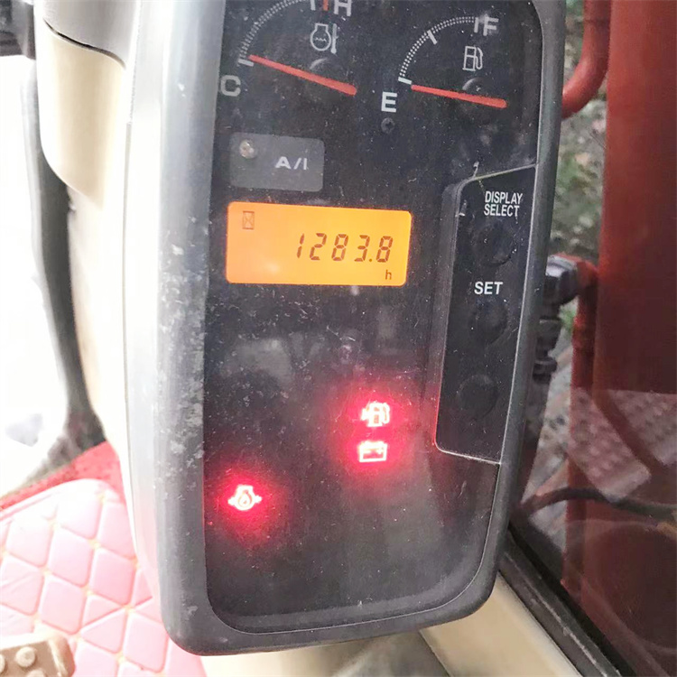 0.3 m3 Bucket Capacity Good Condition Made in Japan 7 Ton Mini Used Hitachi ZX70 Excavator