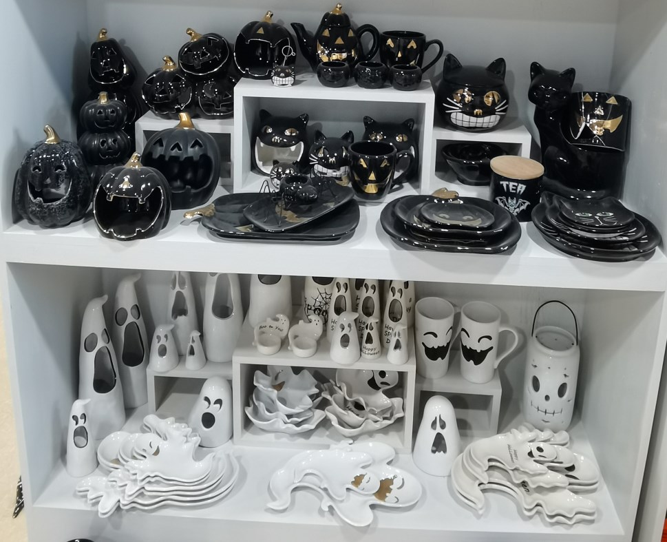 Custom Ceramic Hand-painted Halloween Coffee Mug Creative 3D Embossed Cat Pumpkin Ghost Skull Witch Monster Mugs