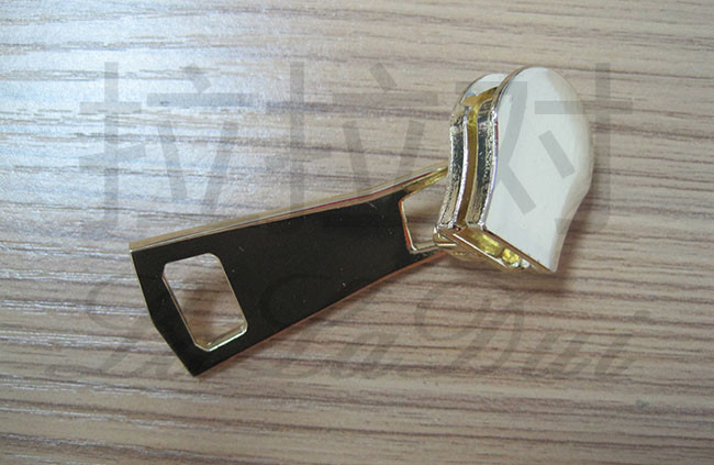 Plating And Polishing Metal Zipper Pulls Dull Nickel Finish Gunmetal / Silver Color
