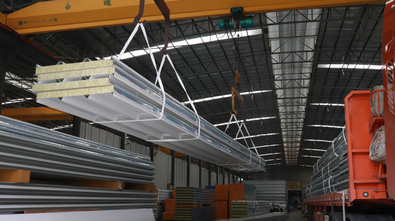 Energy Saving 50mm 100mm Rock Wool Sandwich Roof Panel