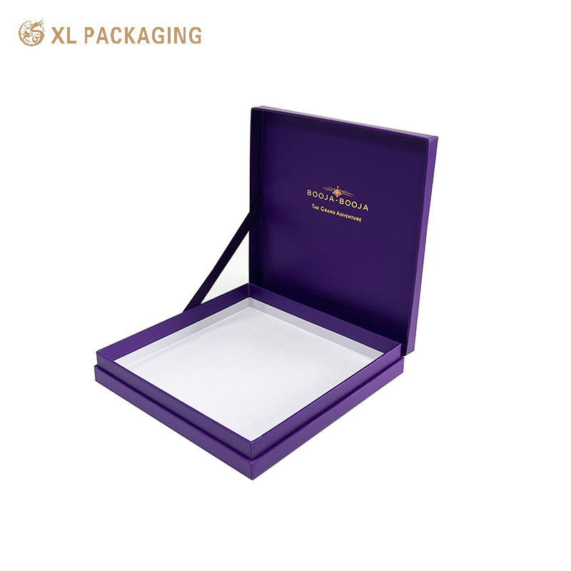 Book Shape Magnetic Chocolate Box Packaging with 2mm Thickness and Art Paper