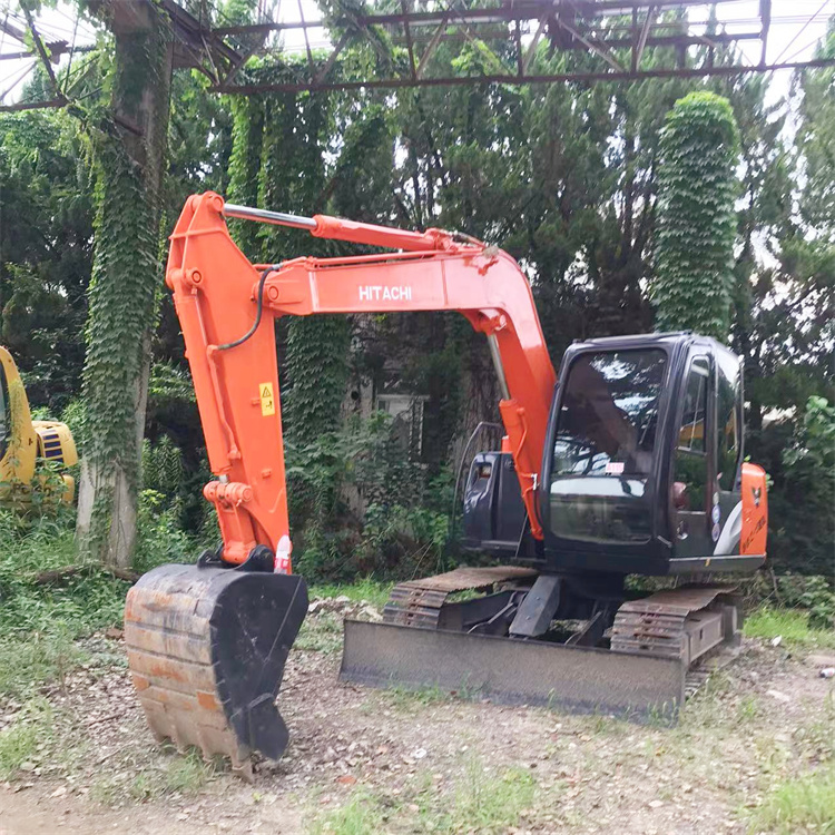 0.3 m3 Bucket Capacity Good Condition Made in Japan 7 Ton Mini Used Hitachi ZX70 Excavator